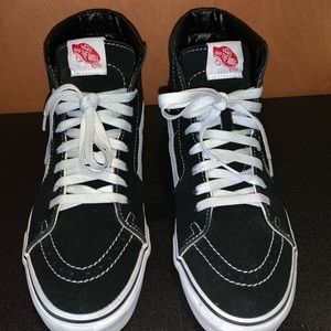 New Men’s Vans High Tops Size 9.0